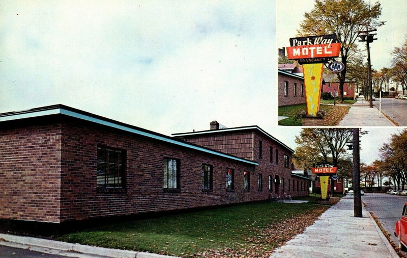 Parkway Motel (Park Way Motel) - Vintage Postcard (newer photo)
